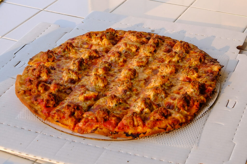 Tavern-style sausage pizza at Villa Nova Stickney | It’s Pizza Night!